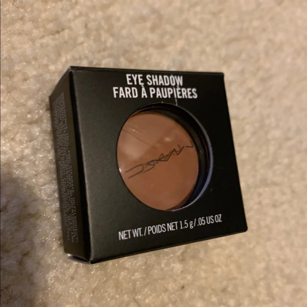 New Mac eyeshadow pot brown